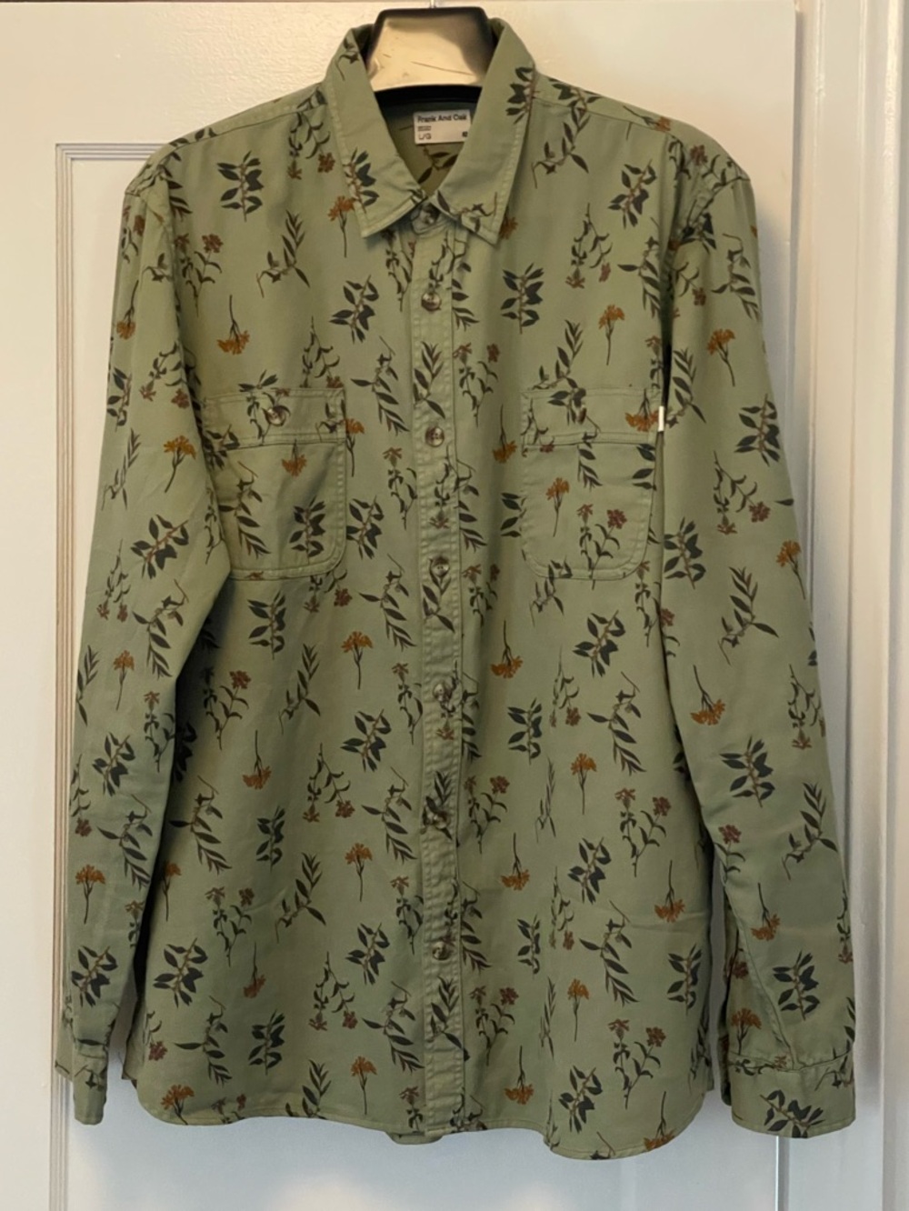 NWOT Frank & Oak Men’s Sage Green Floral Button-Down Shirt